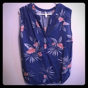 Gap Navy Blue Floral Top